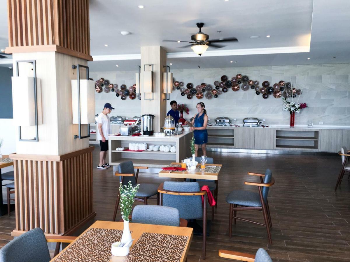 Blue Lotus Hotel Davao Экстерьер фото