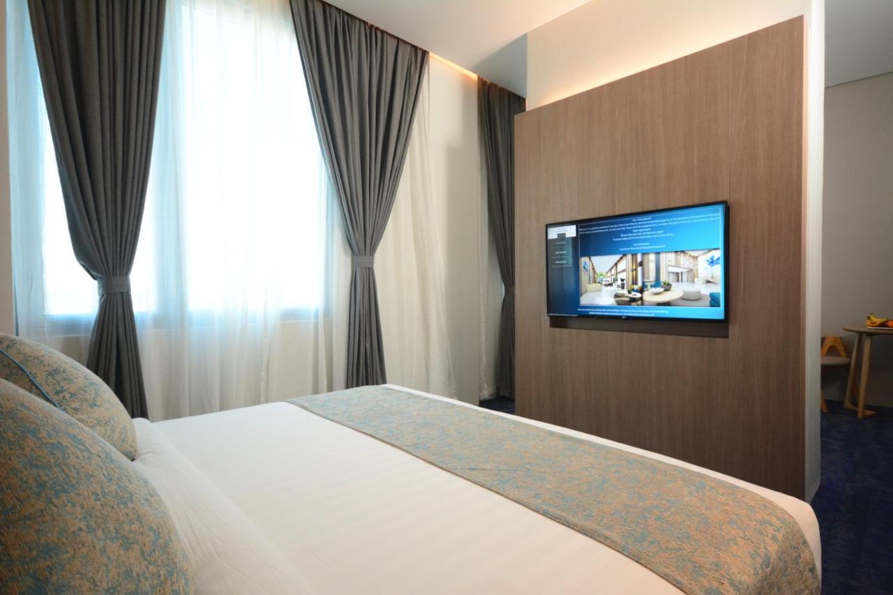 Blue Lotus Hotel Davao Экстерьер фото