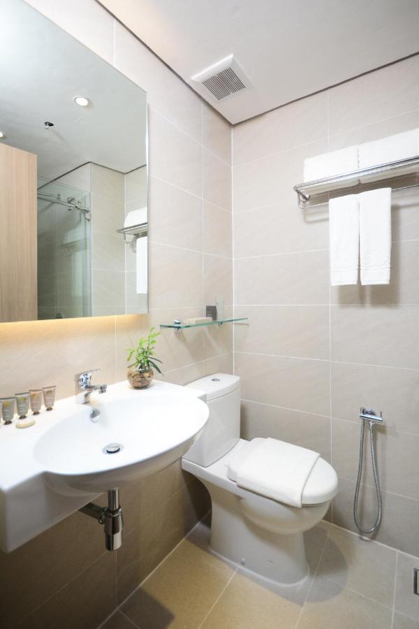 Blue Lotus Hotel Davao Экстерьер фото
